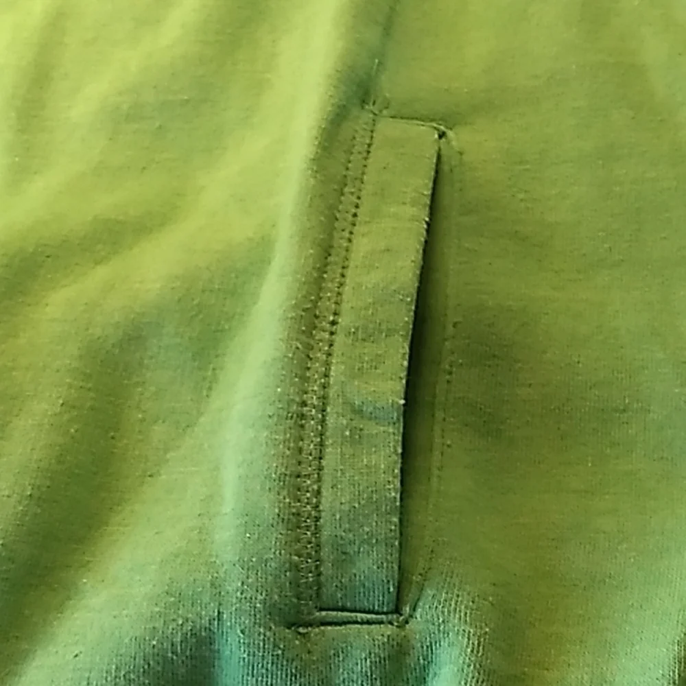 Red Shirt mint green